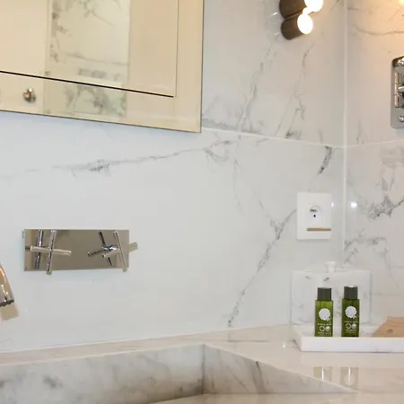 Pensjonat L'atelier - & Épernay